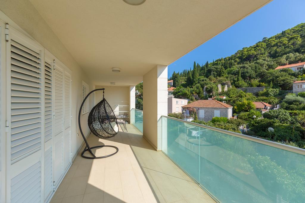 Antonio's Luxury